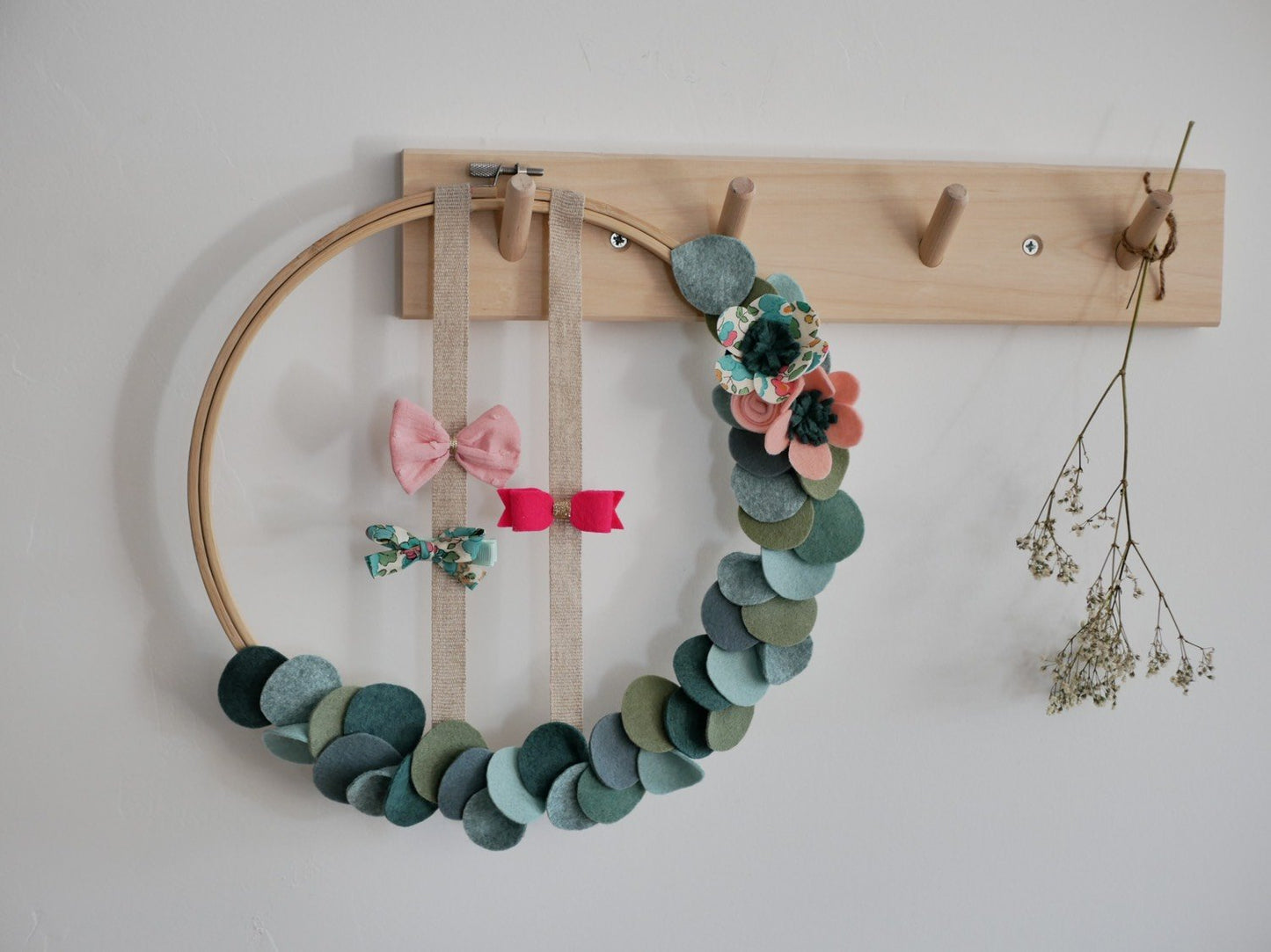 Range barrette eucalyptus